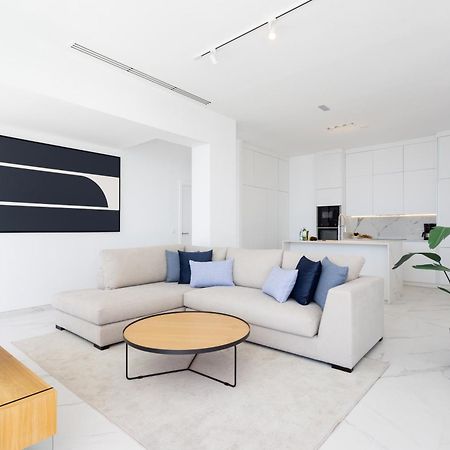 Crystal I Luxury Apartments By Enjoyahome 아칸티라도 외부 사진