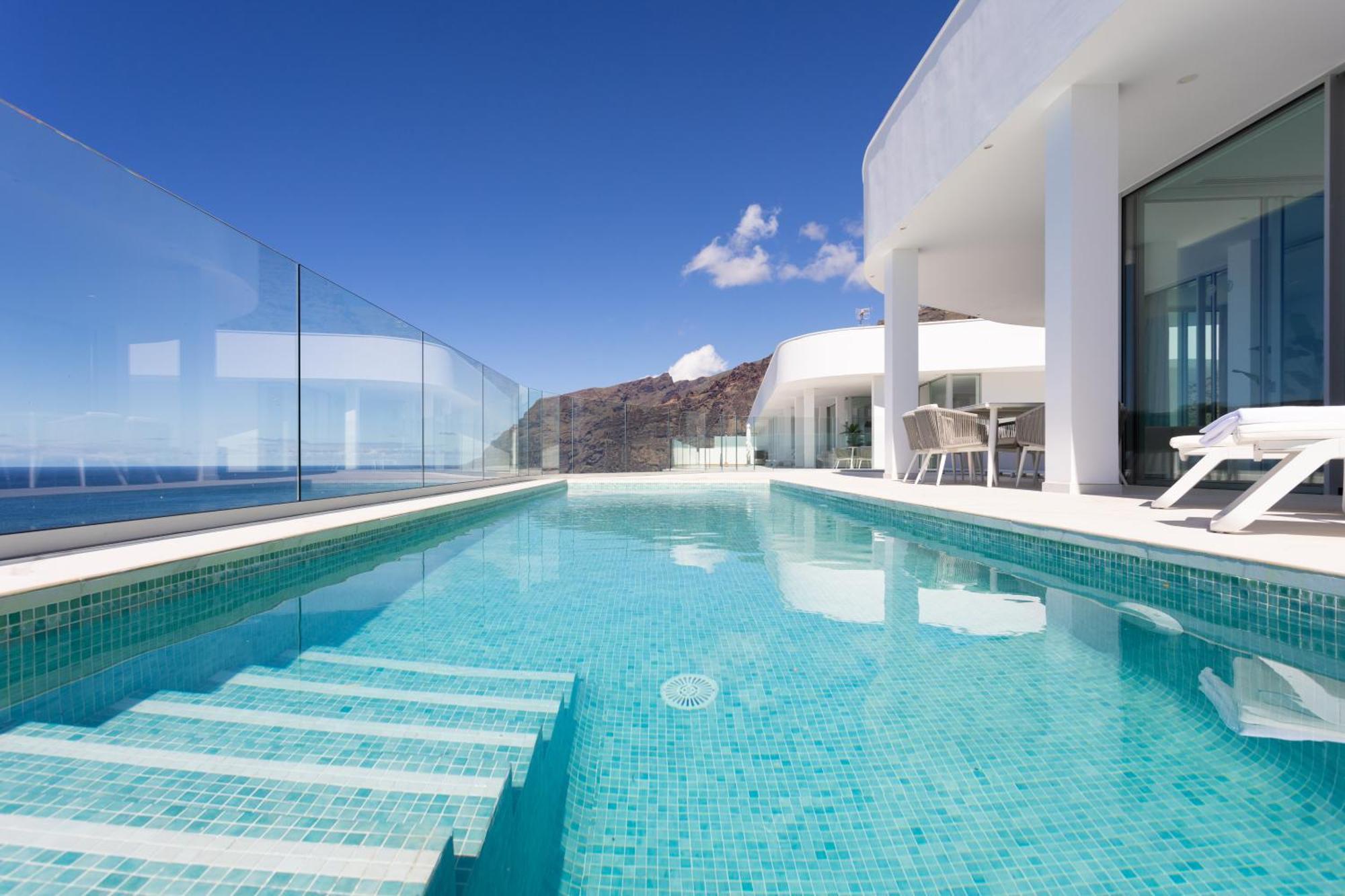 Crystal I Luxury Apartments By Enjoyahome 아칸티라도 외부 사진