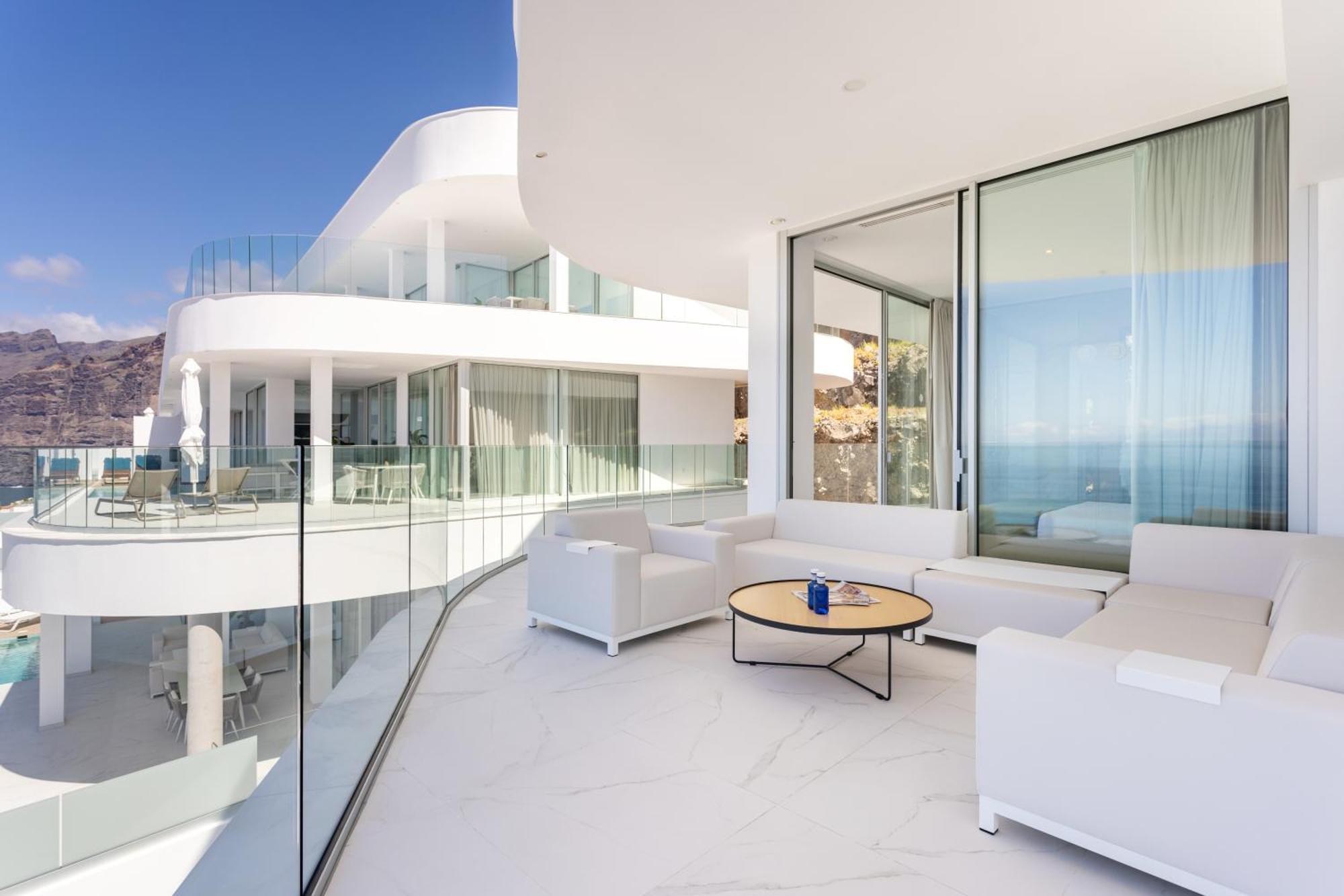 Crystal I Luxury Apartments By Enjoyahome 아칸티라도 외부 사진