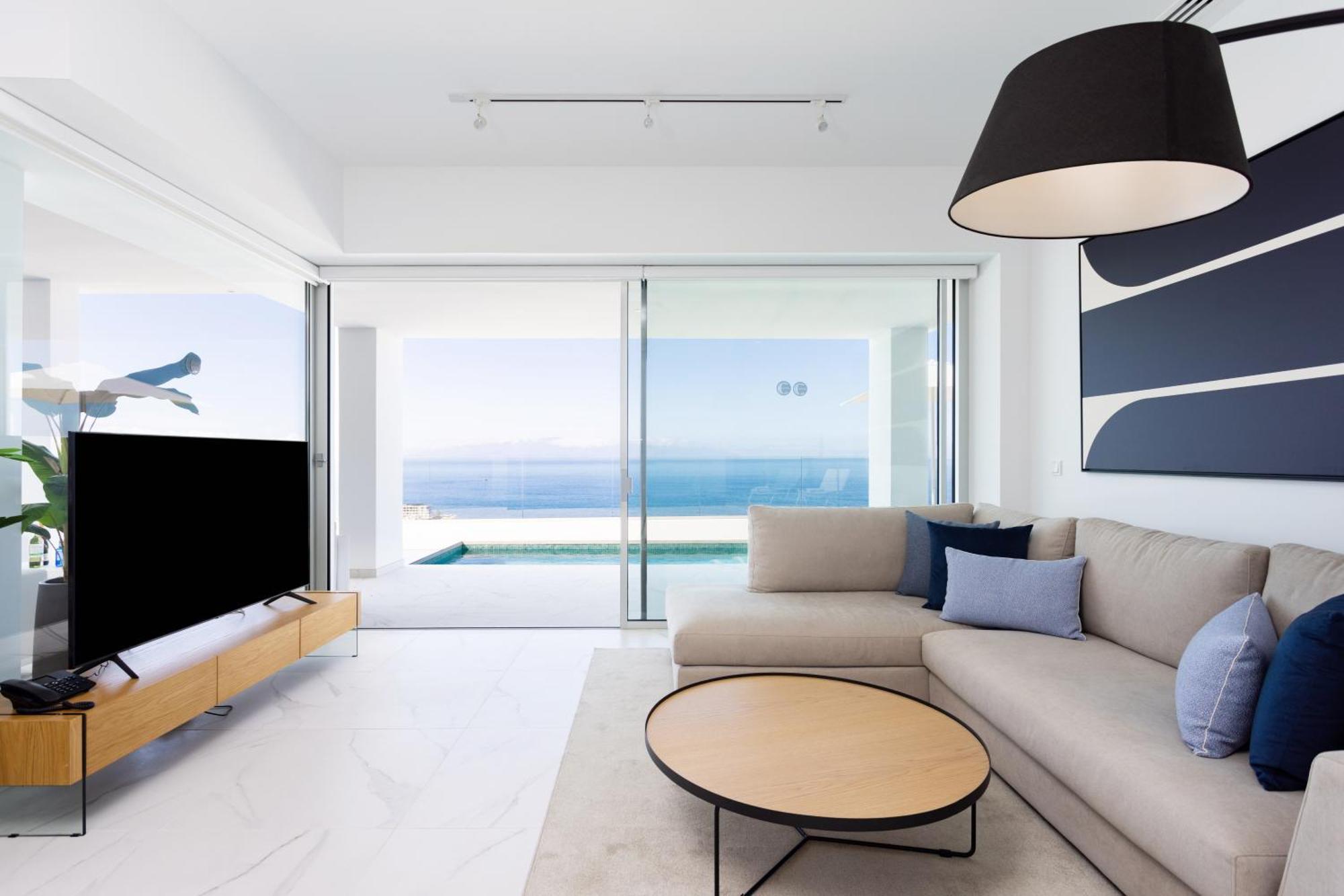 Crystal I Luxury Apartments By Enjoyahome 아칸티라도 외부 사진